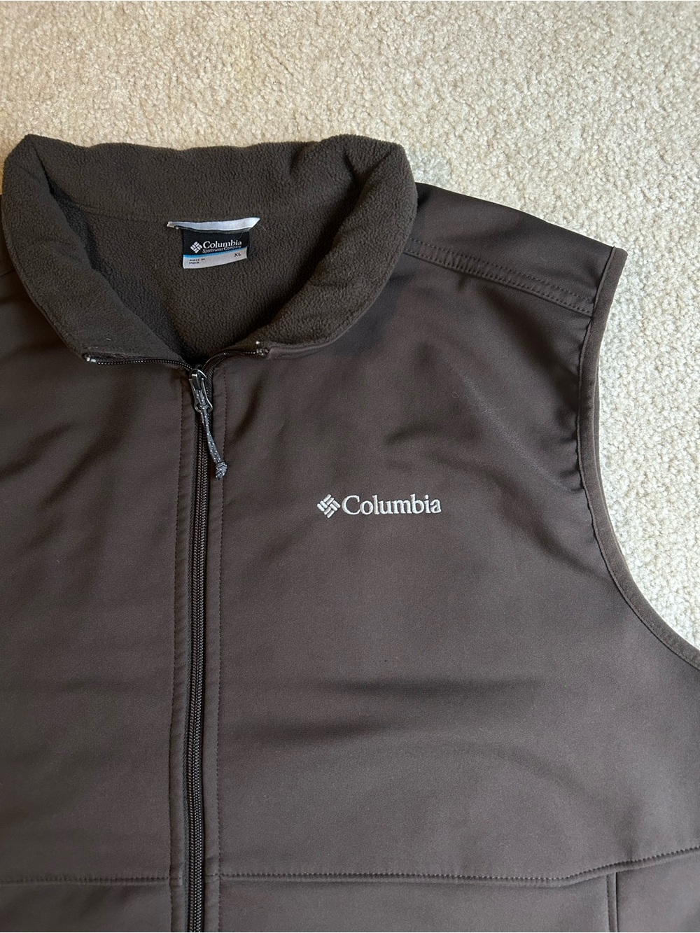 Columbia Men's Ascender Brown Softshell Vest